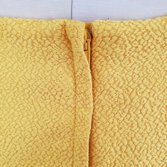 Yellow Pleated Mini Skirt from H&M - Picture 3 of 4